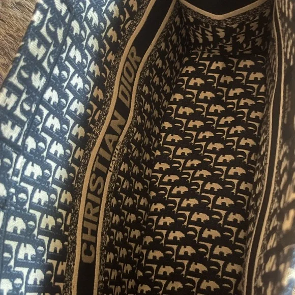 Blue and White Tote Bag - Picture 3 of 8